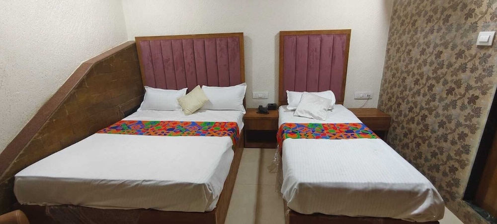 Hotel Akshay