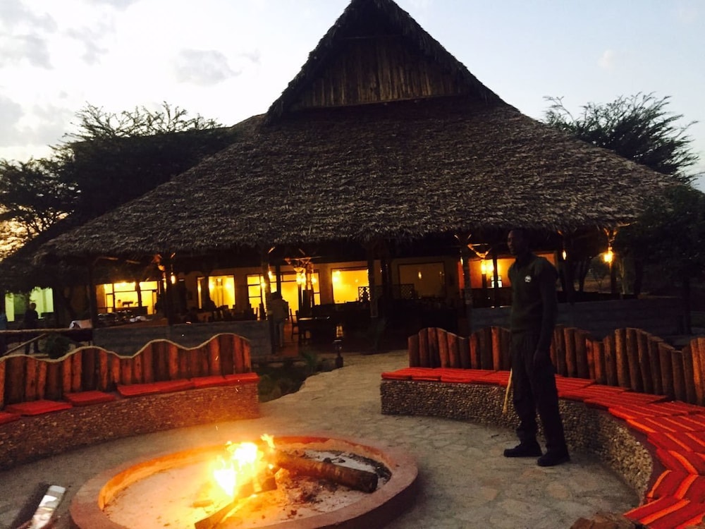 Mara Sweet Acacia Lodge
