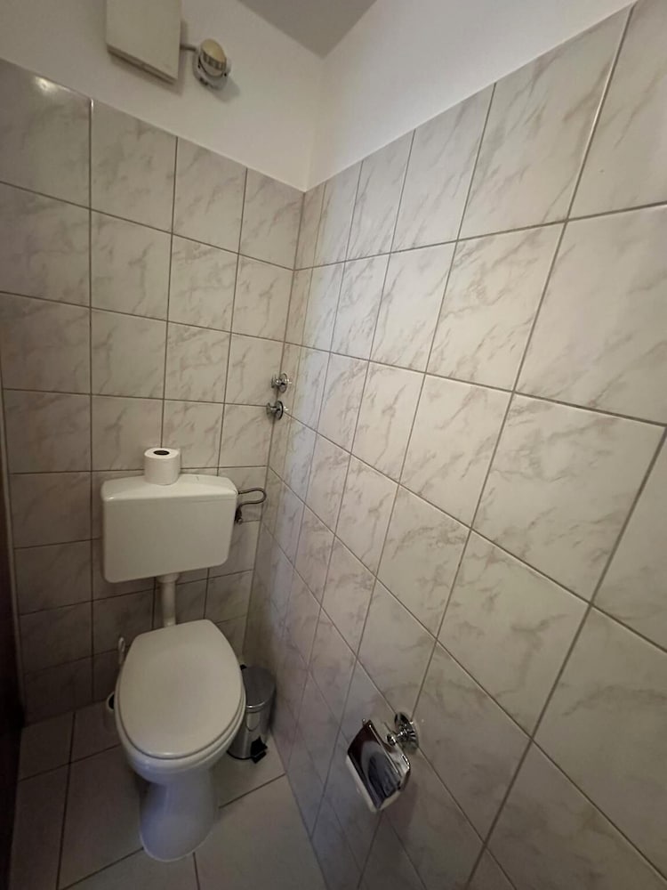 2-Rent Group Hostel Apartments HAN53