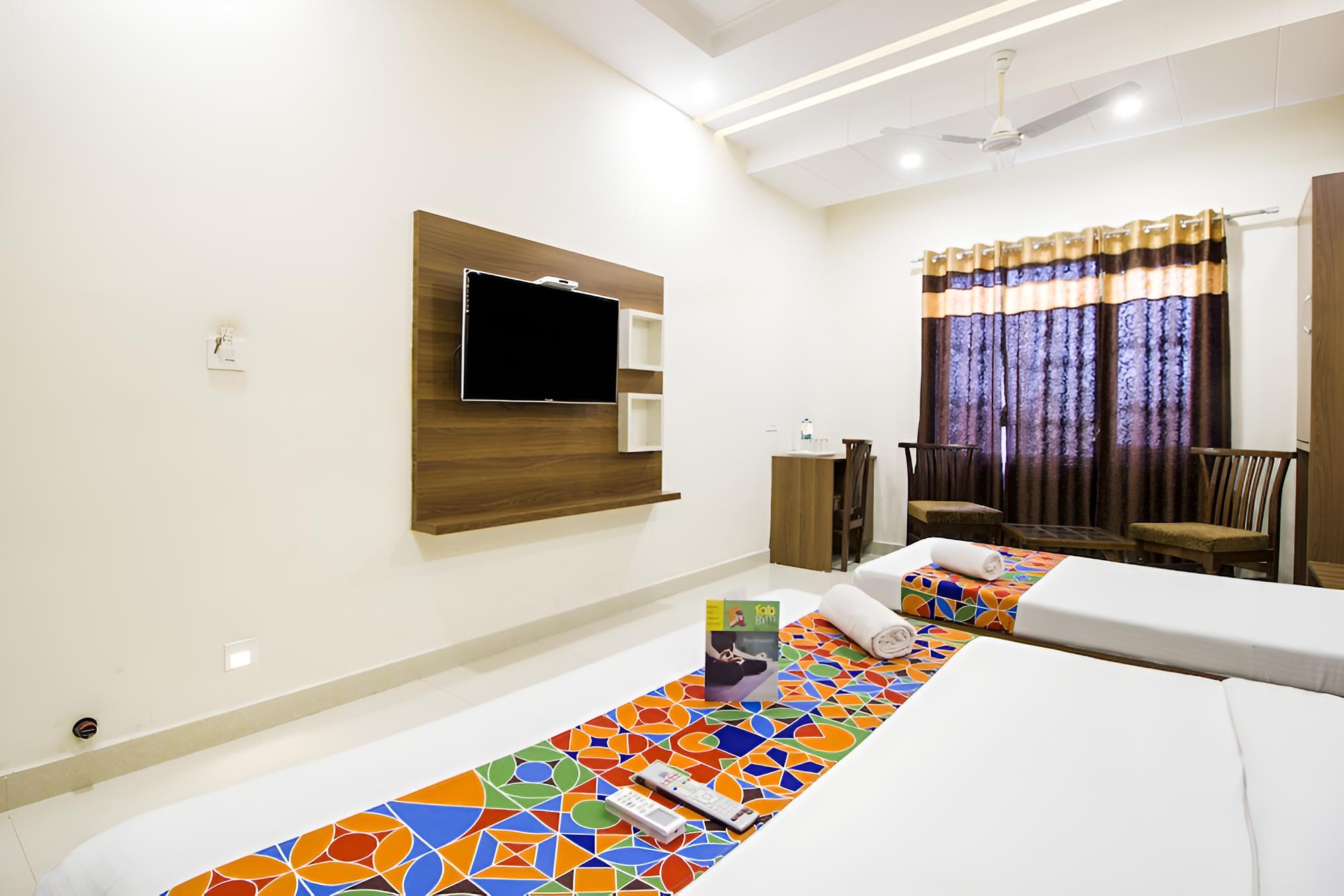 Fabhotel Royal Villa view 2