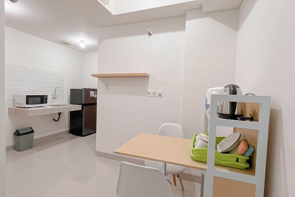 Minimalist 1Br Combined (No Kitchen) At Bandaraya - Tallasa City Makassar Apartment