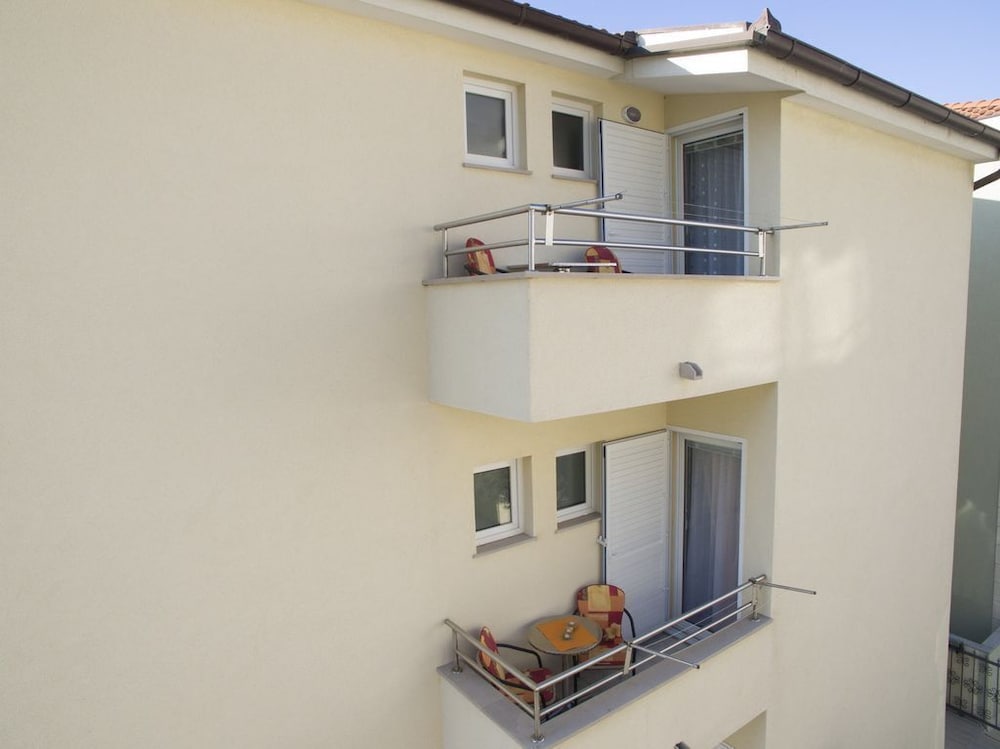 Apartment Almera N4 view 4