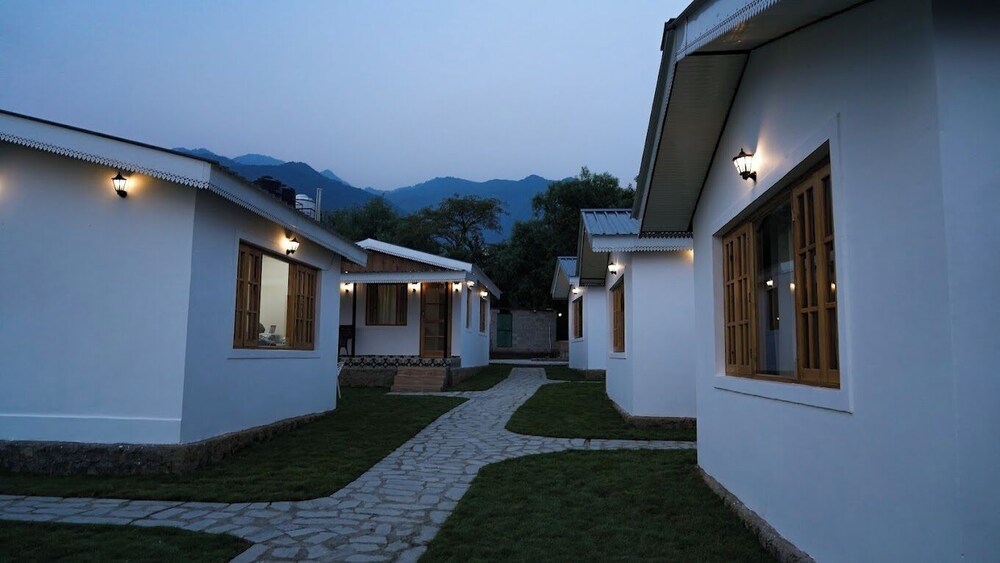 Saanjh Cottages