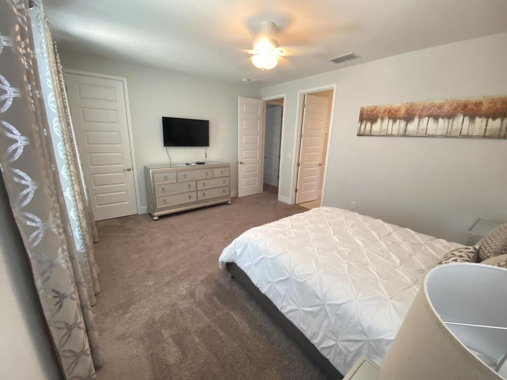 Elegant 8br Retreat W/ Private Pool, Spa & Family-friendly Comfort 8 Bedroom Villa