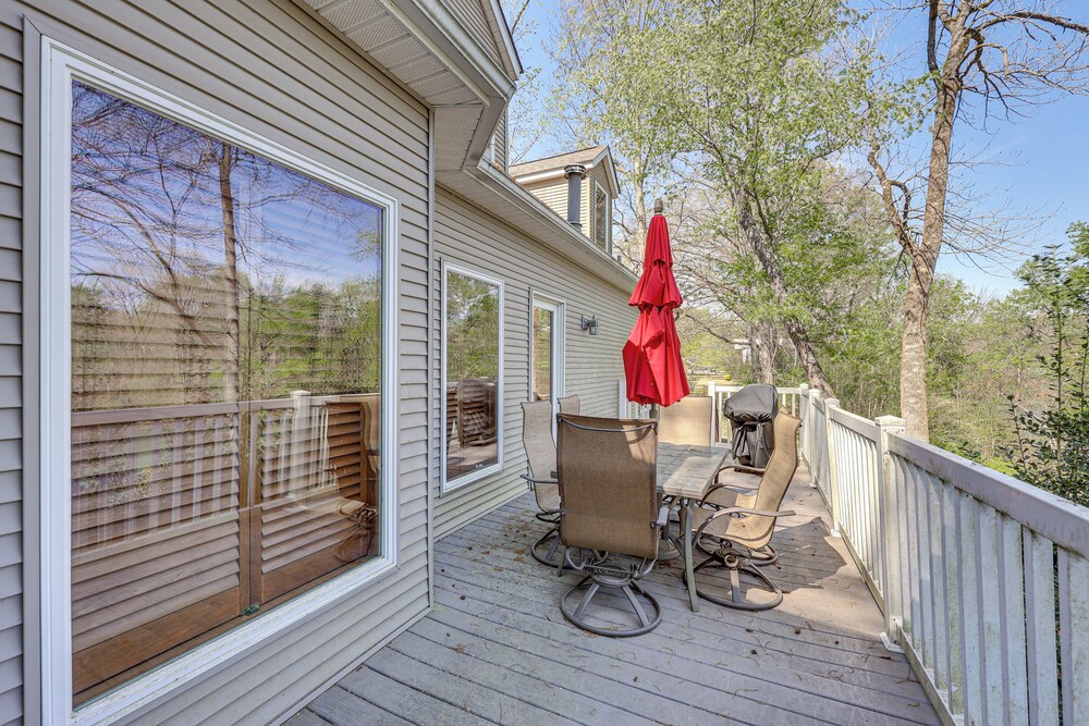 Private Dock: 'the River House' in Heber Springs!