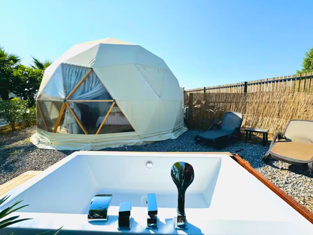 In Out Resort Glamping