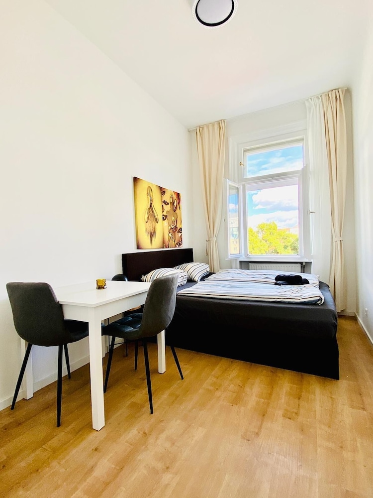 Stylish 5BR 7min to Westbahnhof