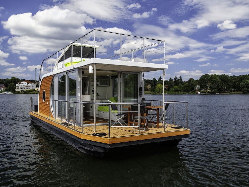 Houseboat on the Dahme