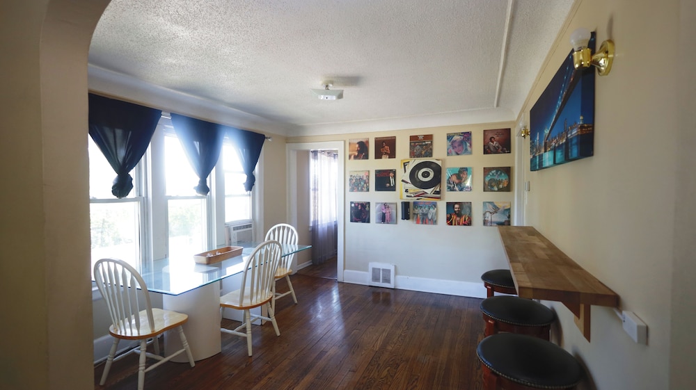 Evanston BnB