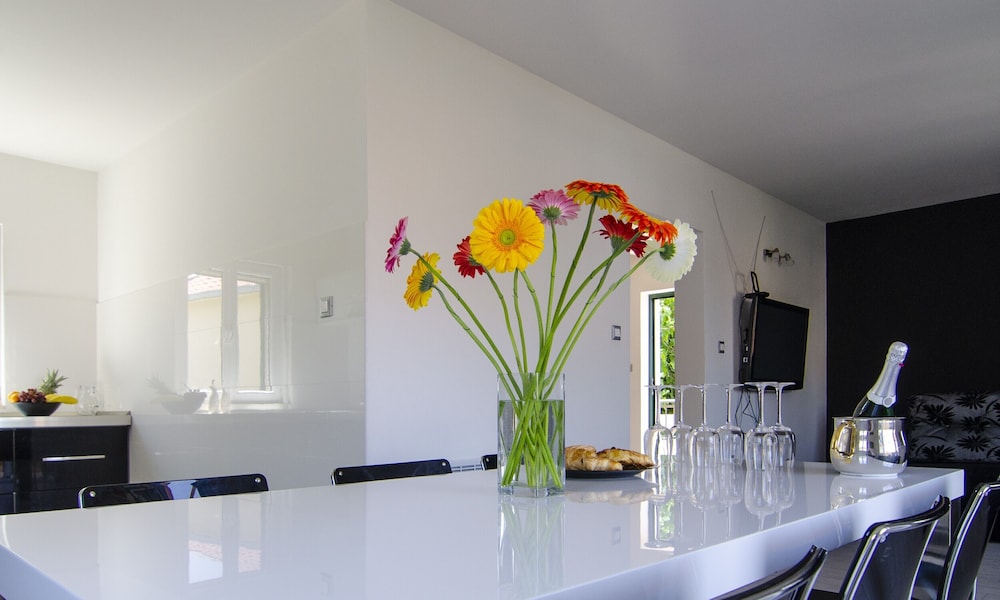 Villa Green Garden view 3