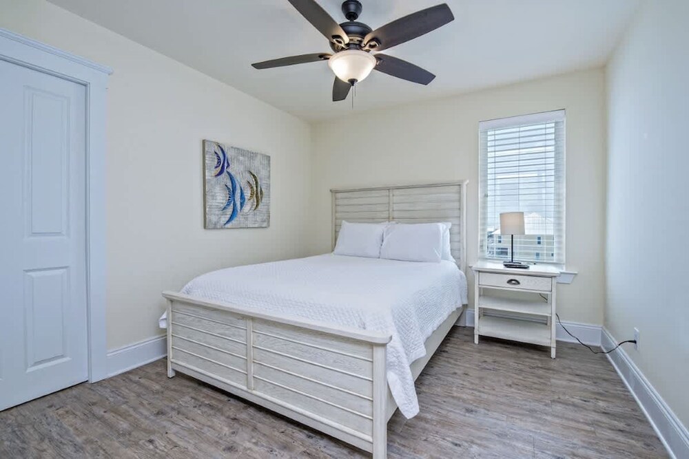 Beachfront 9bed Easybreezy West