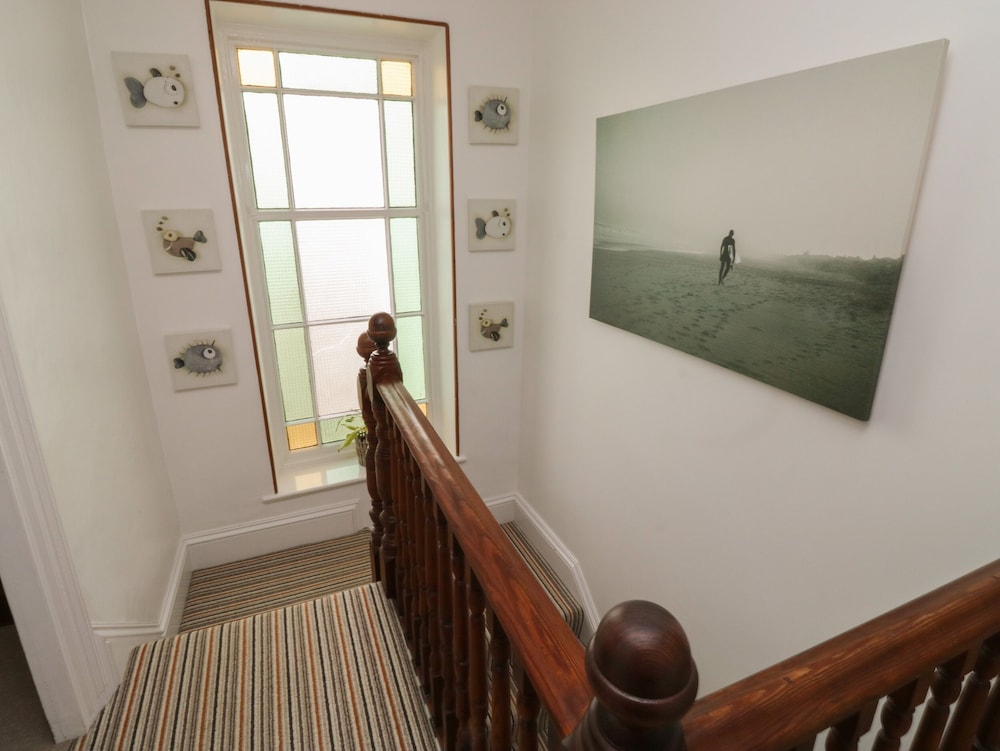 Lands House