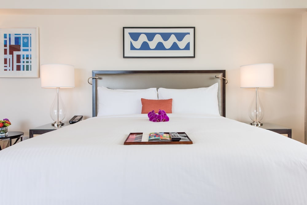 Bermuda Vacations - Hamilton Princess - Fairmont Gold Experience - Property Image 5