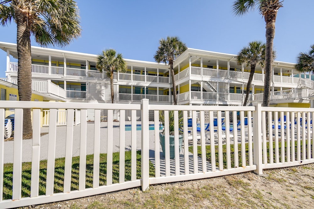 Walkable Studio in North Myrtle Beach! view 4