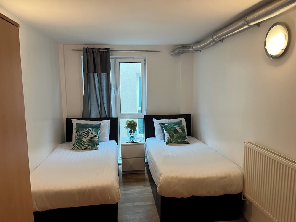 Premium 4Pax Apartment with Kitchen