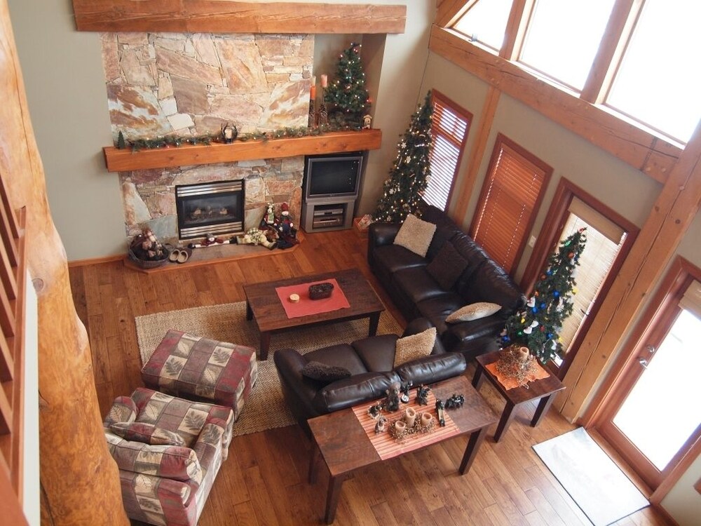 Mountain Town Properties Grey Wolf 5