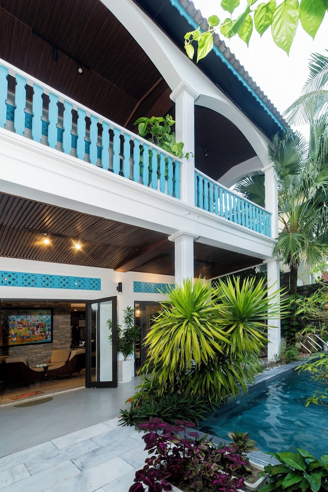 An Bang Beachside Boutique Homes & Villas