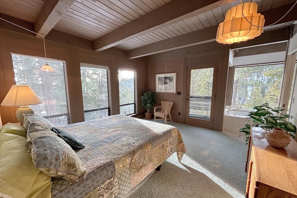 Tumbleweed Pines 3 Bedroom Home by RedAwning view 2