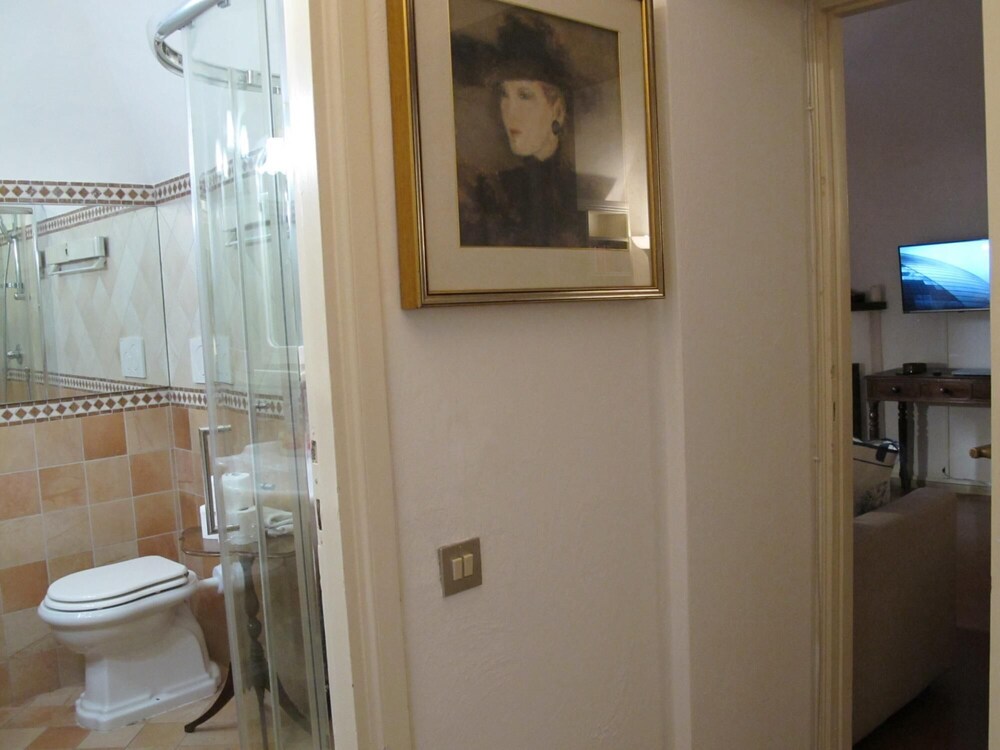 Aurora in Pantheon Apartment