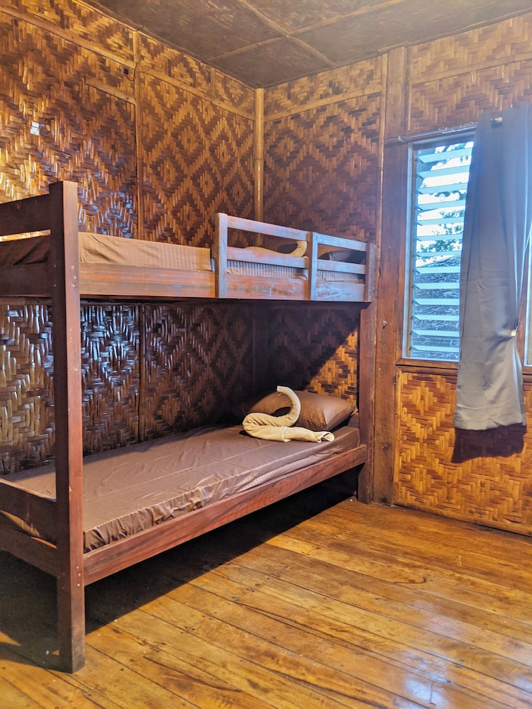 Playa Del Fuego Beach Hostel and Resort