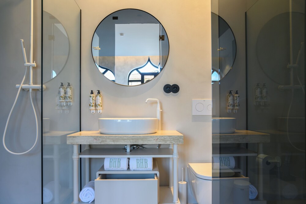 BHB Boutique House