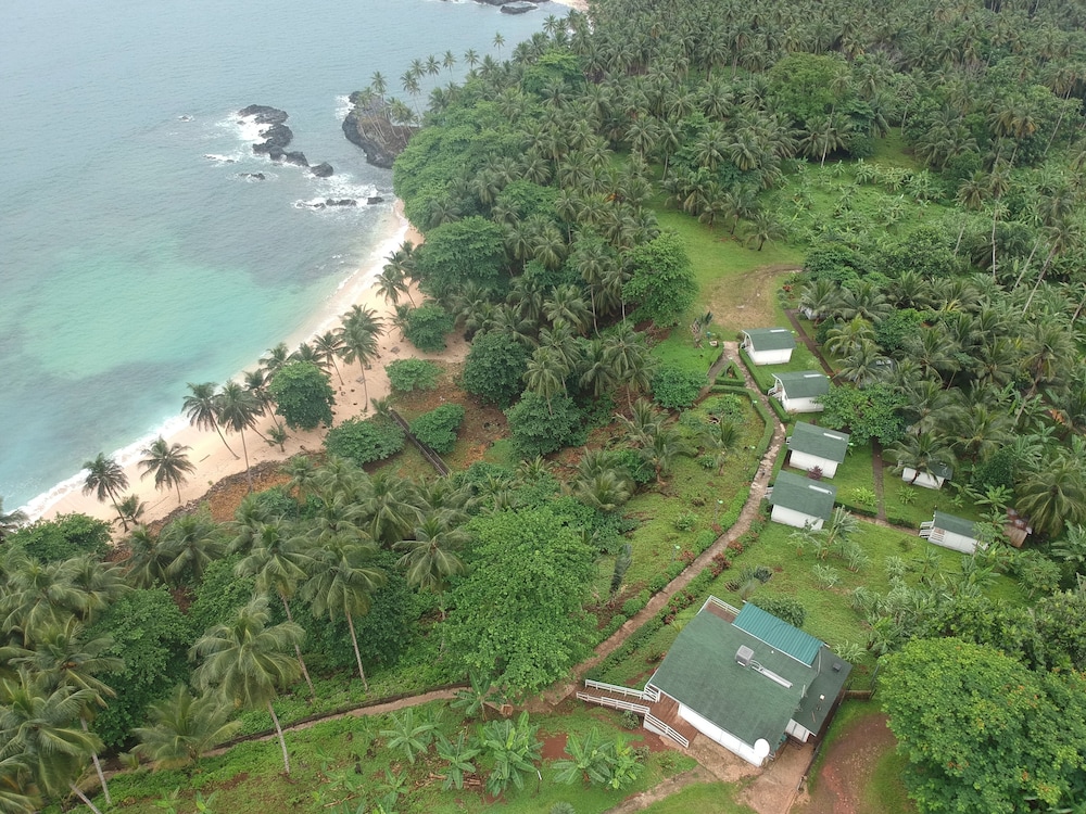 N Guembú Nature Resort