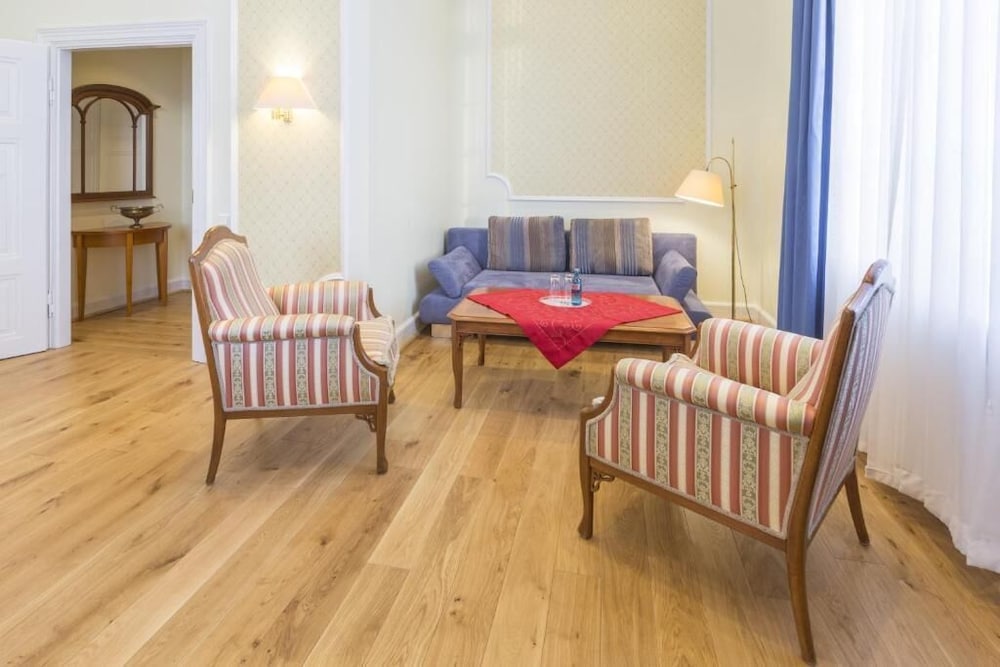 Hotel Schloss Westerholt en Herten — hotel room
