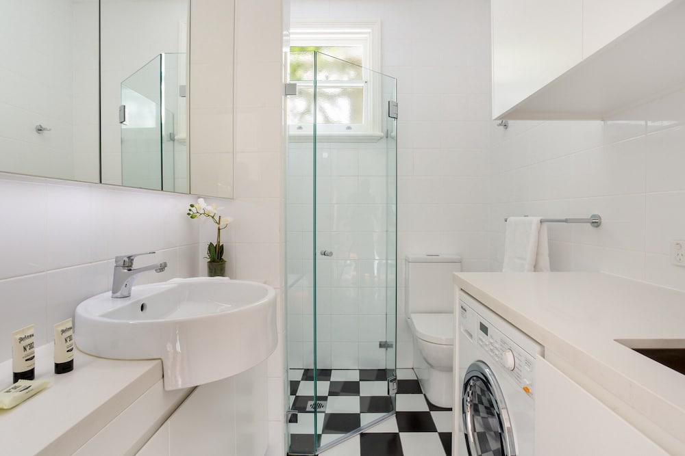 Cosy Inner West Studio With Courtyard