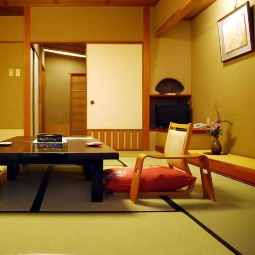Yukemurino-Yado Biwanso