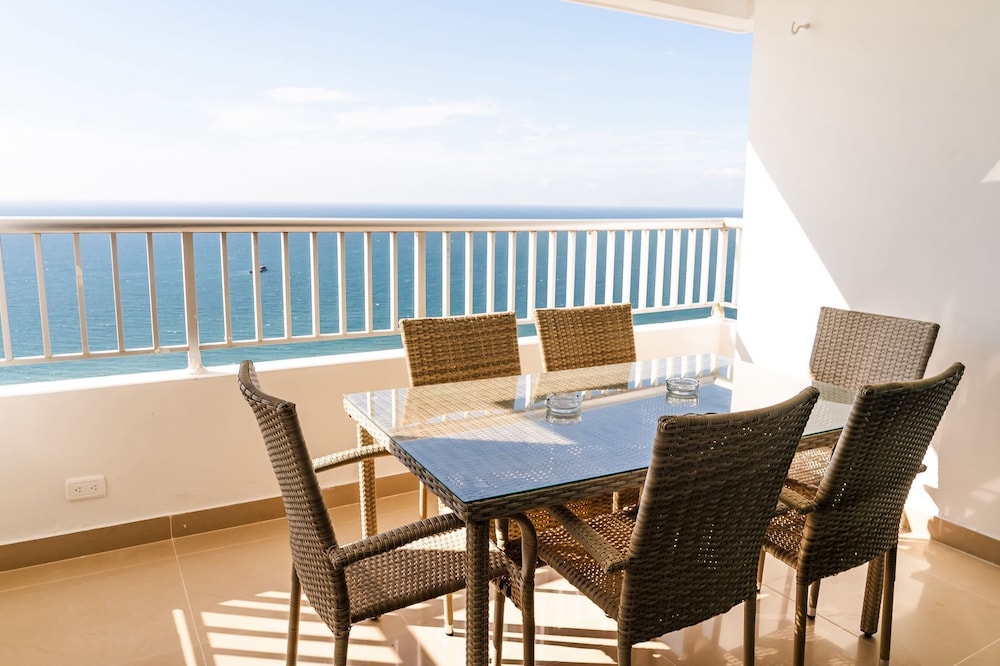 SeaView FrontBeach Apartments