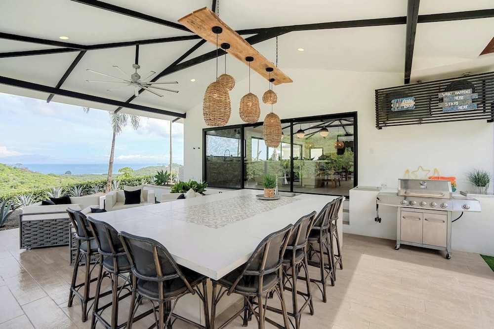 Luxe Tropical Villa with Sparkling Infinity Pool, Panoramic Ocean Views & Community Amenities
