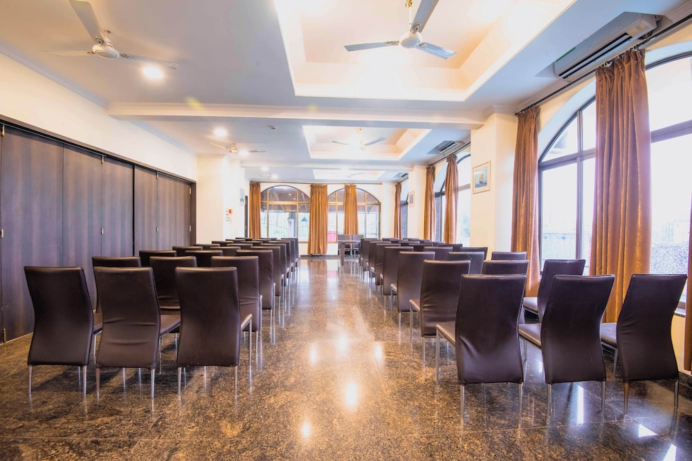 meeting & event spaces