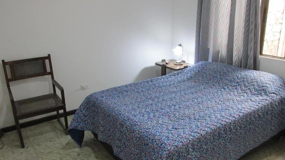 50N15 B&B