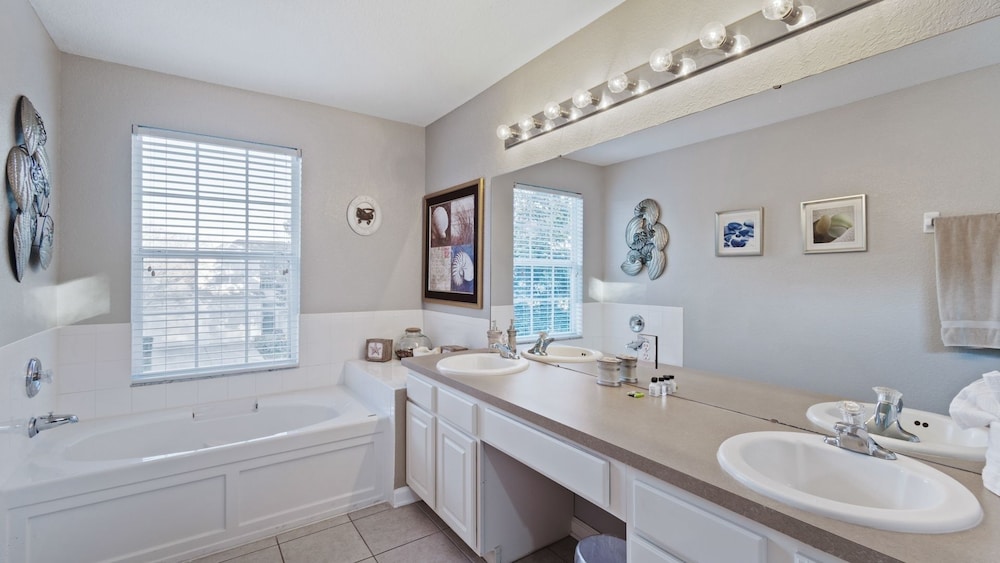Windsor Hills Resort 6 Bedroom Pool+Spa Home 6 Home