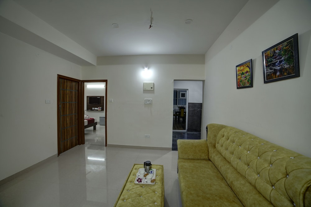SM Royal Suites