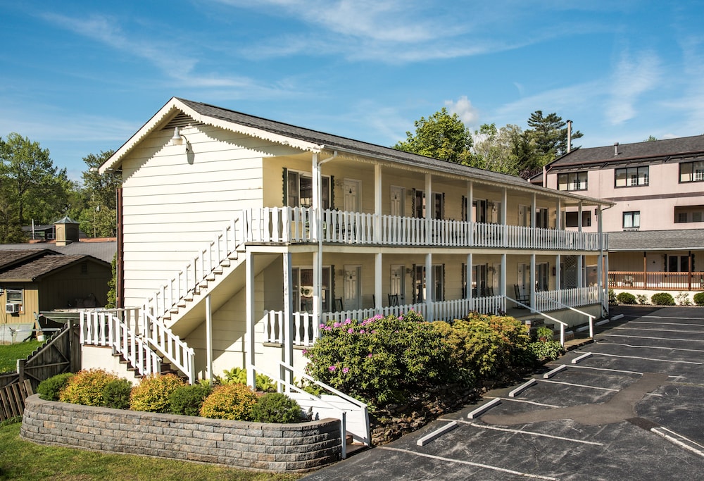 Boxwood Lodge