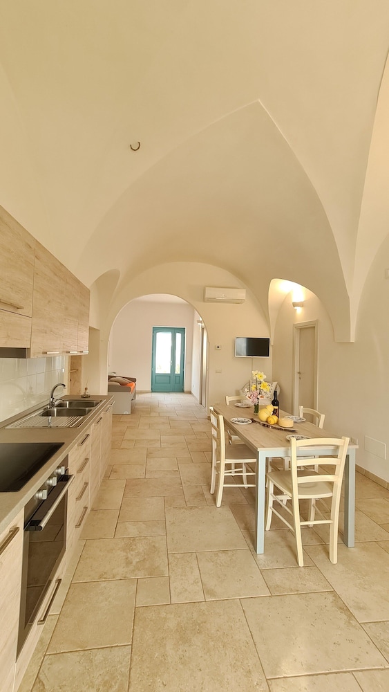 Trulli-style Chalet Near Forest Walks
