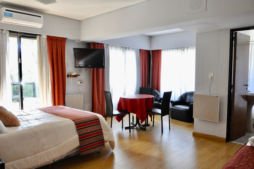 Golf Tower Suites & Apartments