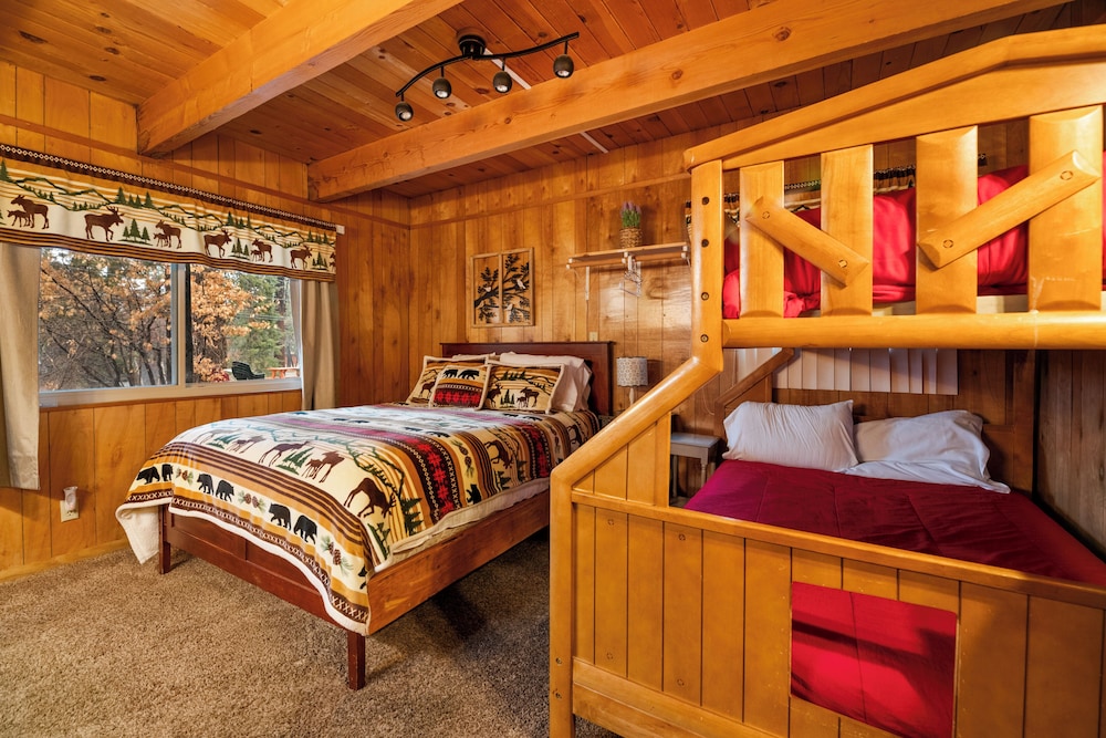 Honey Bear Den