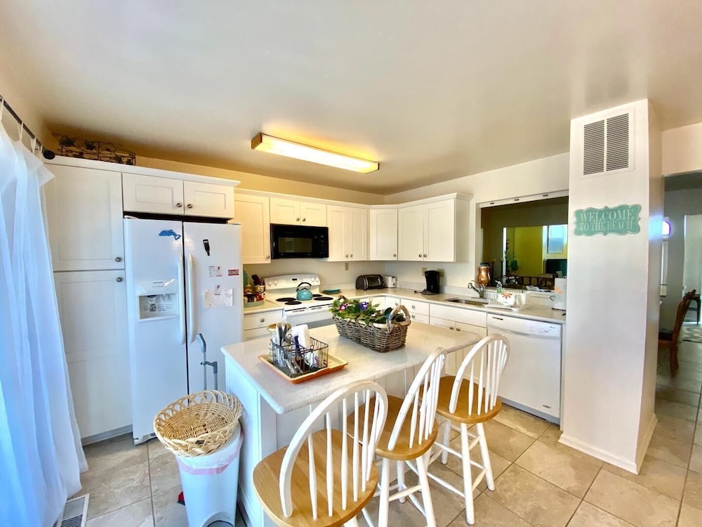 Ocean Harbor 2B