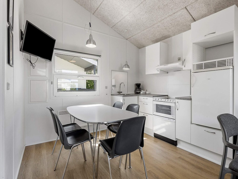6 Person Holiday Park Home in Faaborg