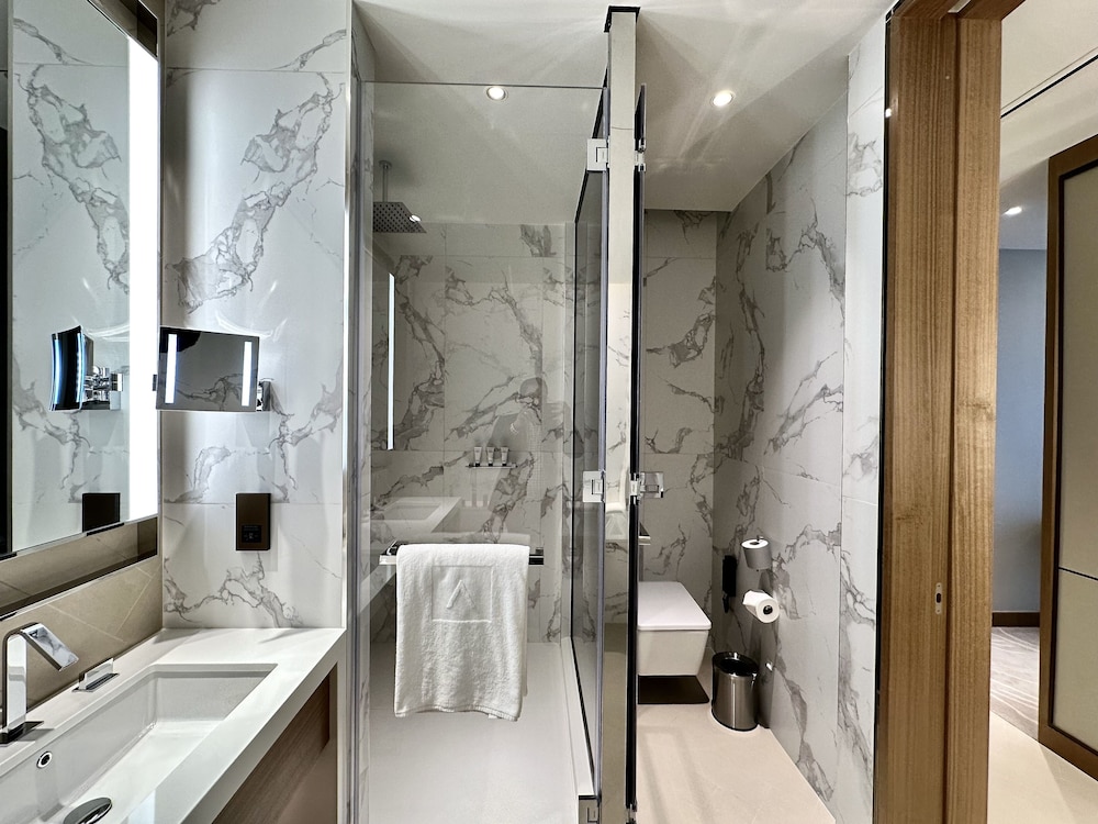 Lux BnB Address Opera I Burj Khalif Views