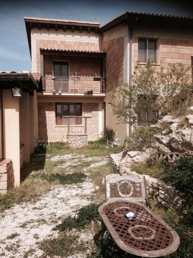 Agriturismo Serra Pernice view 4