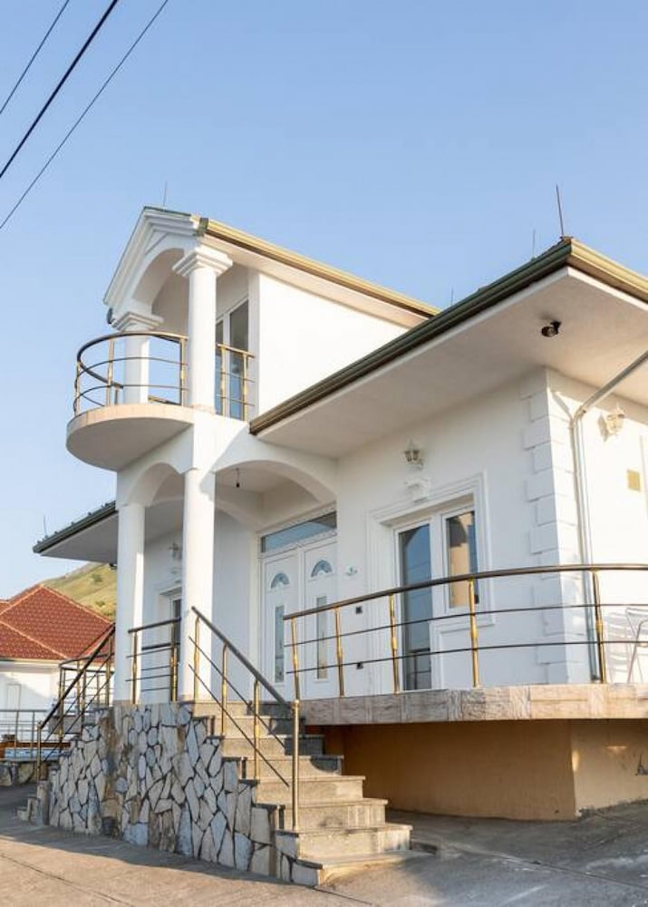 The Lake House 2 in Shkod r