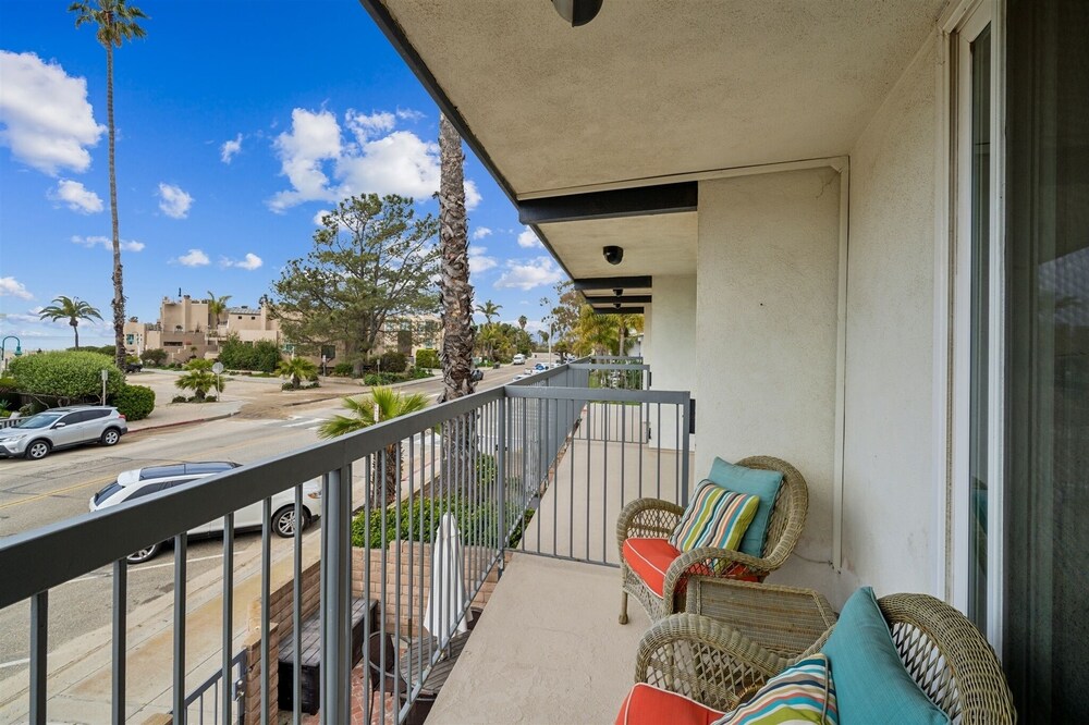 Beach Condo W/private Ocean View Balcony #237 1 Bedroom Condo by Sunset Shores Condominiums