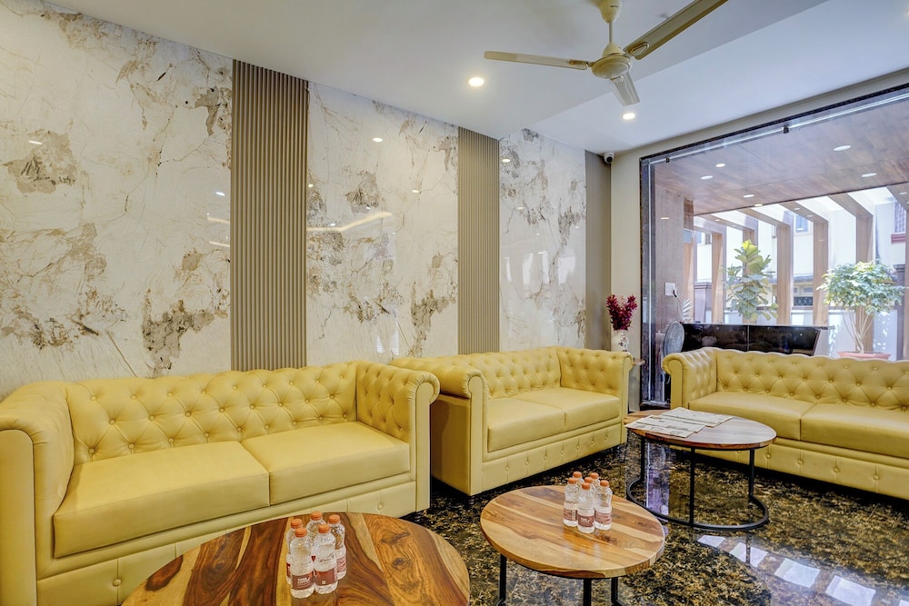 FabHotel Prime SN Blue