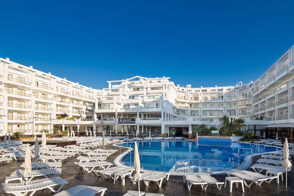 Hotel AQUA Hotel Aquamarina & Spa - Image 1