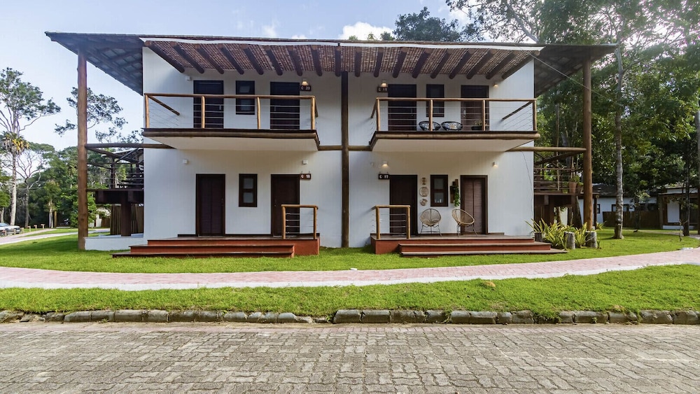 Apto Completo c Varanda Churrasqueira e Quadras