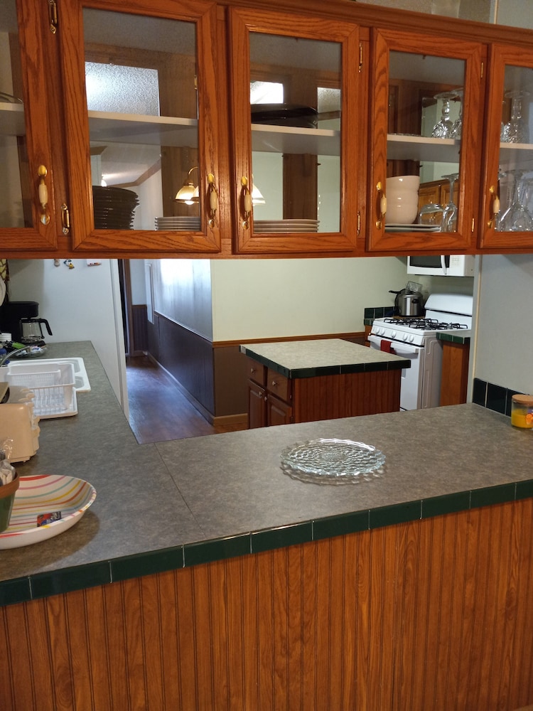 Cedar Falls Motel - Property Image 1