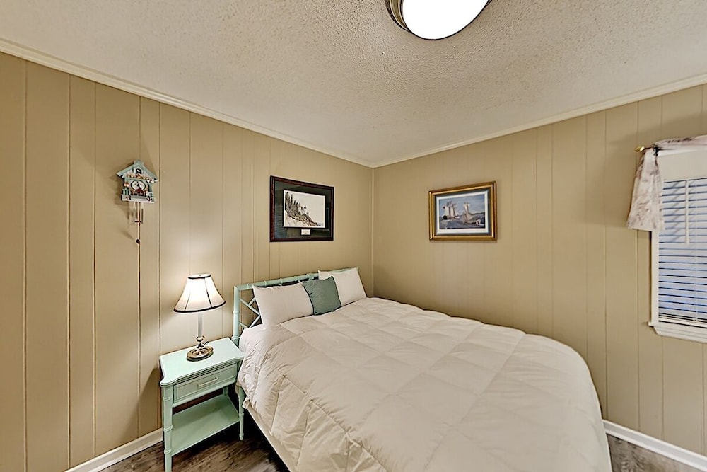 A Place At The Beach Iii 9520-2b 2 Bedroom Condo